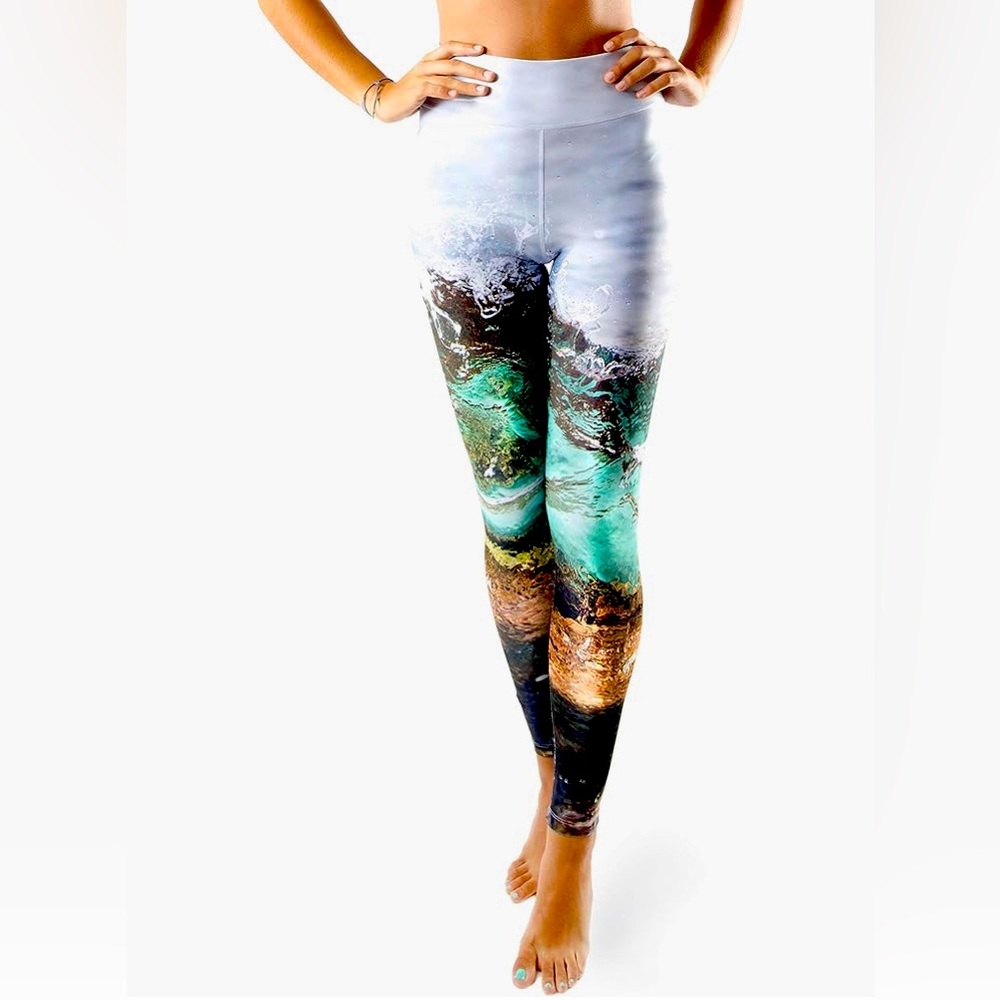 COPY - COPY - COPY - WAP Wear Art Photo Leggings Action 2